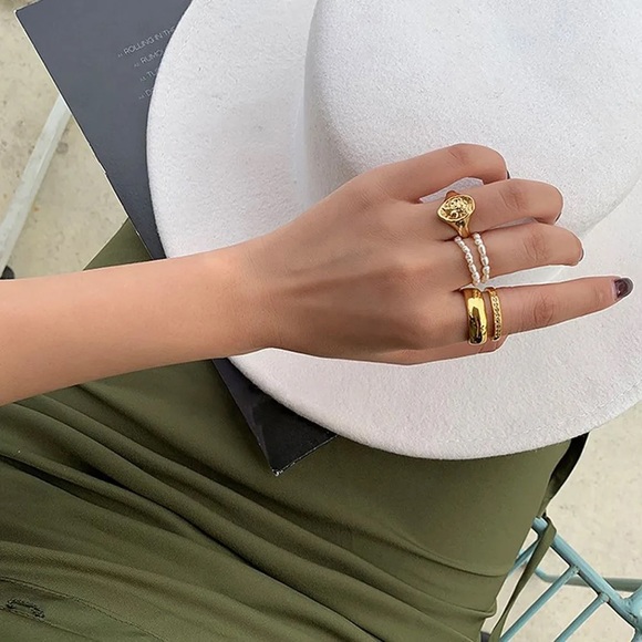 Never worn Multi Beaded freshwater Pearl Rings - Picture 3 of 3